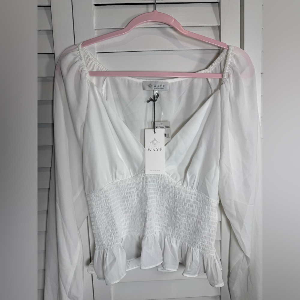 NWT Wayf Women’s White Smocked Long Sleeve Blouse Size Medium - Picture 4 of 6